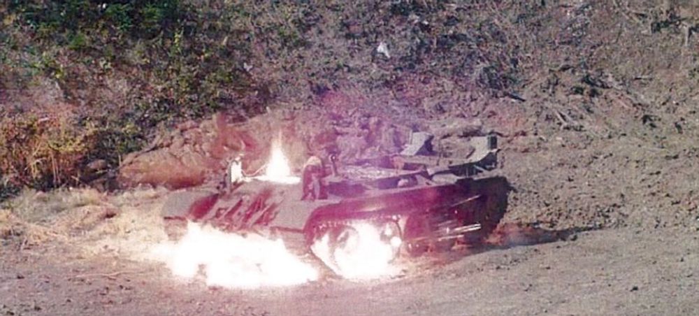 Відеорозкадрування підриву на міні ТМ-72 з детонатором МВН-72 БРЕМ на базі танка Т-55 - кадр 2